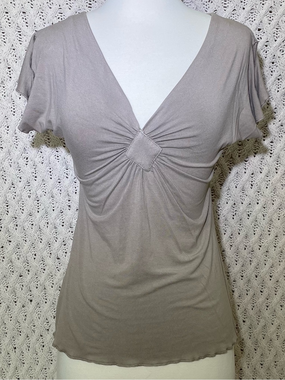 V-Neck Knot Front Short Sleeve Top in Taupe size M  boho style